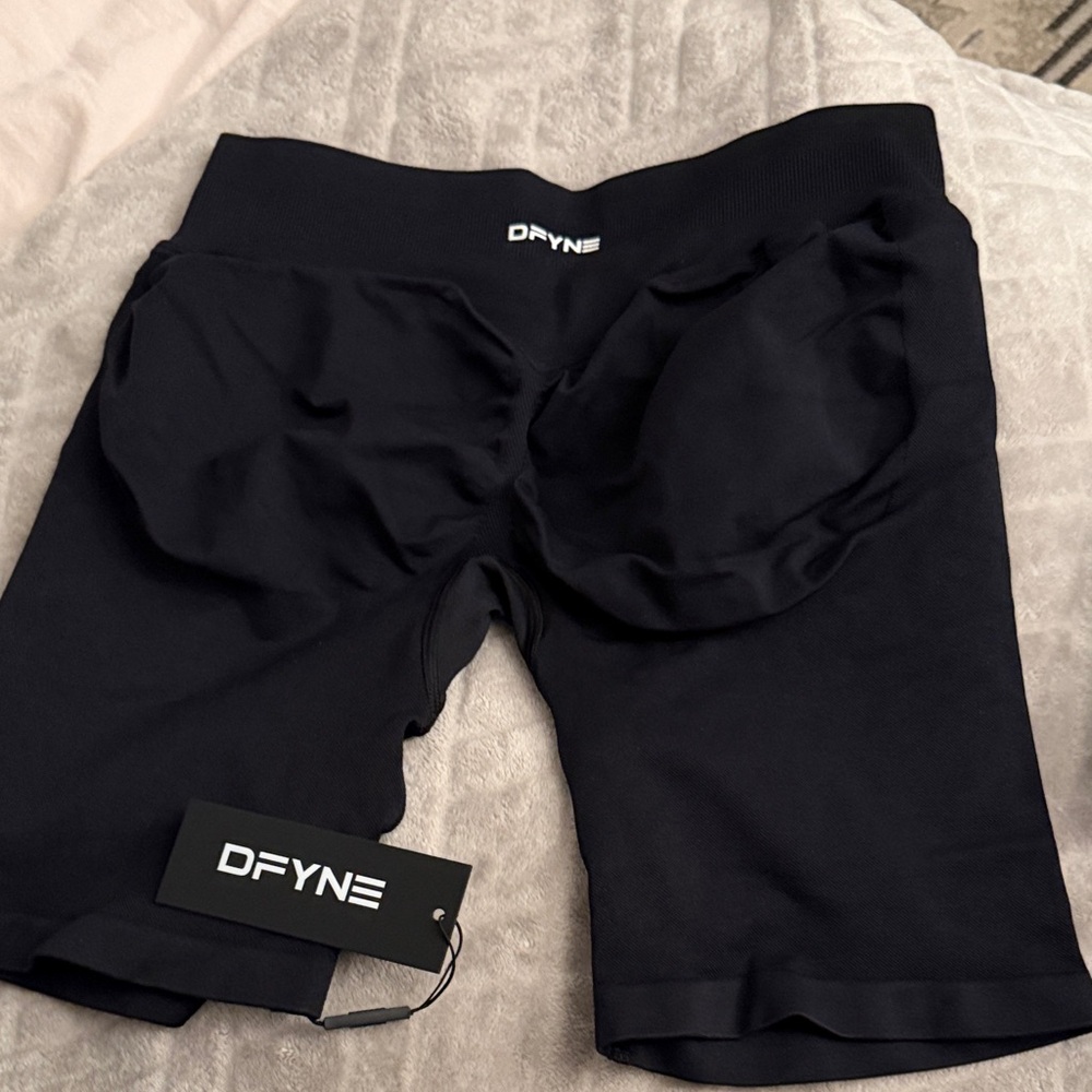 Dfyne Women's Black Shorts